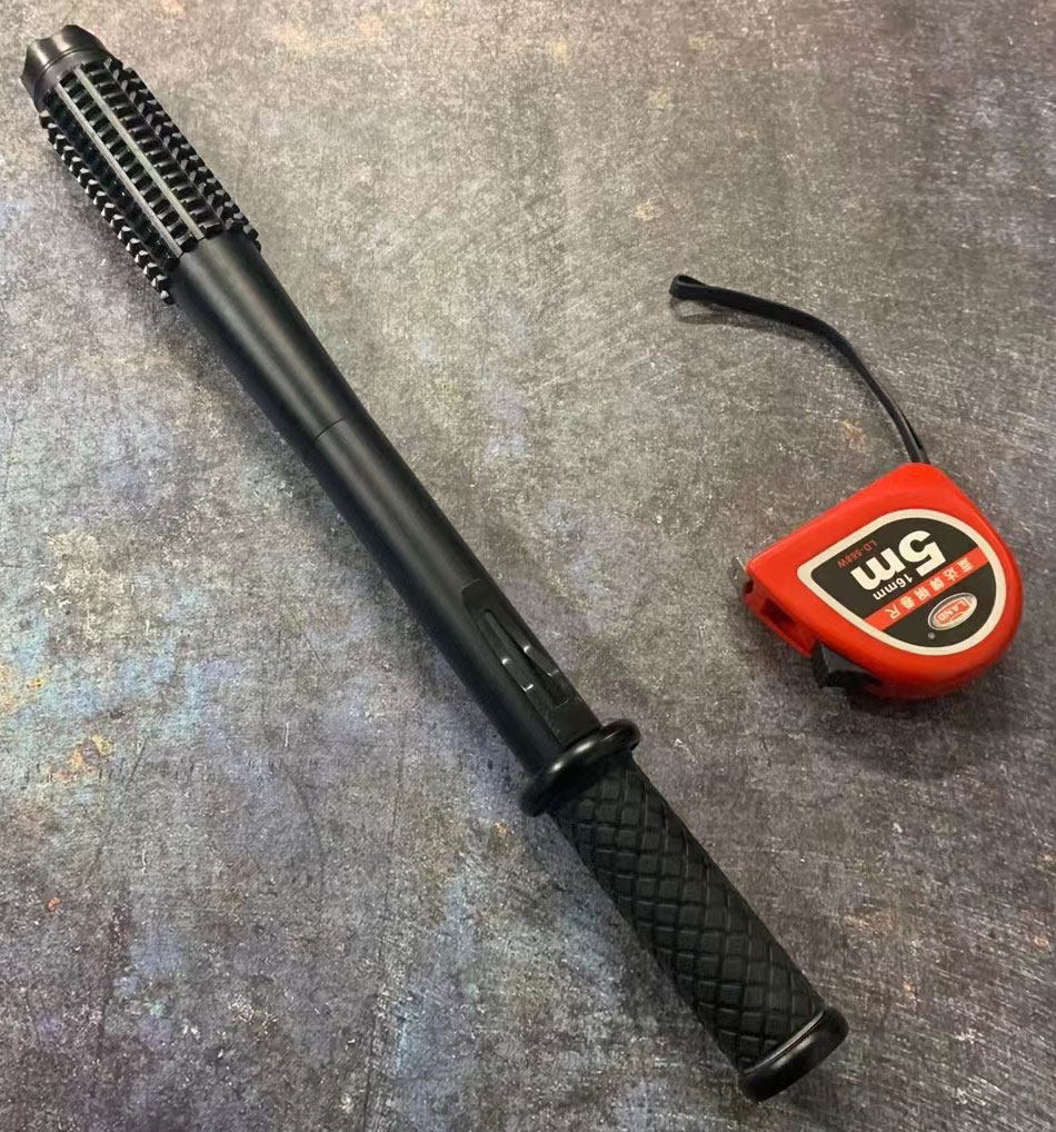 黑鹰1118B防身电棍