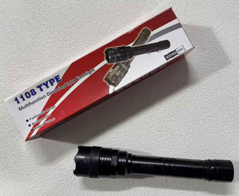 黑鹰1108高压电棍