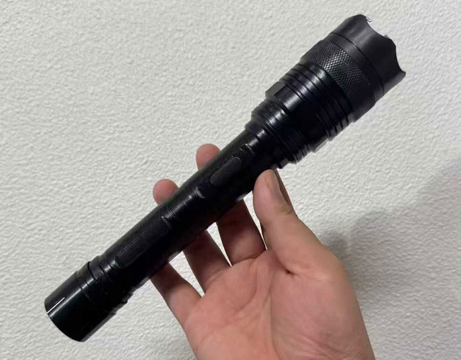 黑鹰1108高压电棍